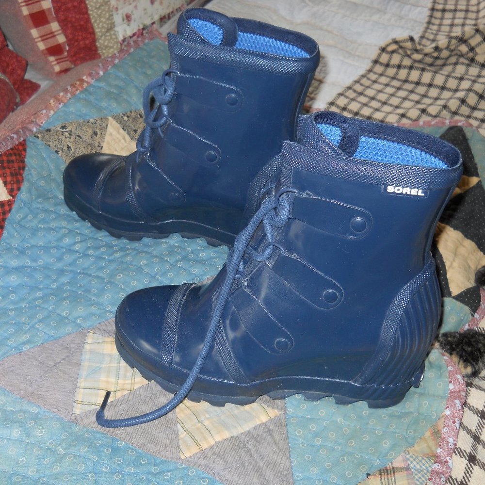 Sorel Joan Rain Wedge Gloss